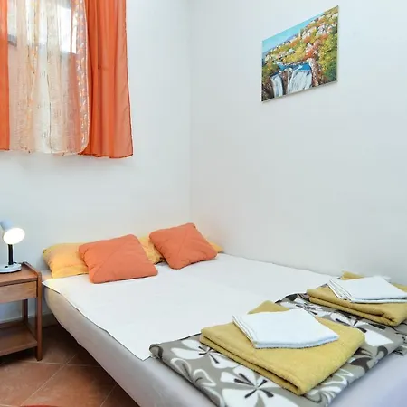Puzar 295 Apartament Štinjan