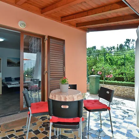 Puzar 295 Штиньян