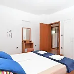 Puzar 295 *