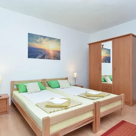 Puzar 295 Apartment Stinjan