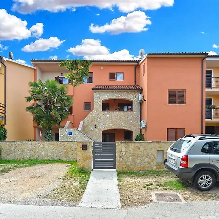 Puzar 295 Apartment Stinjan